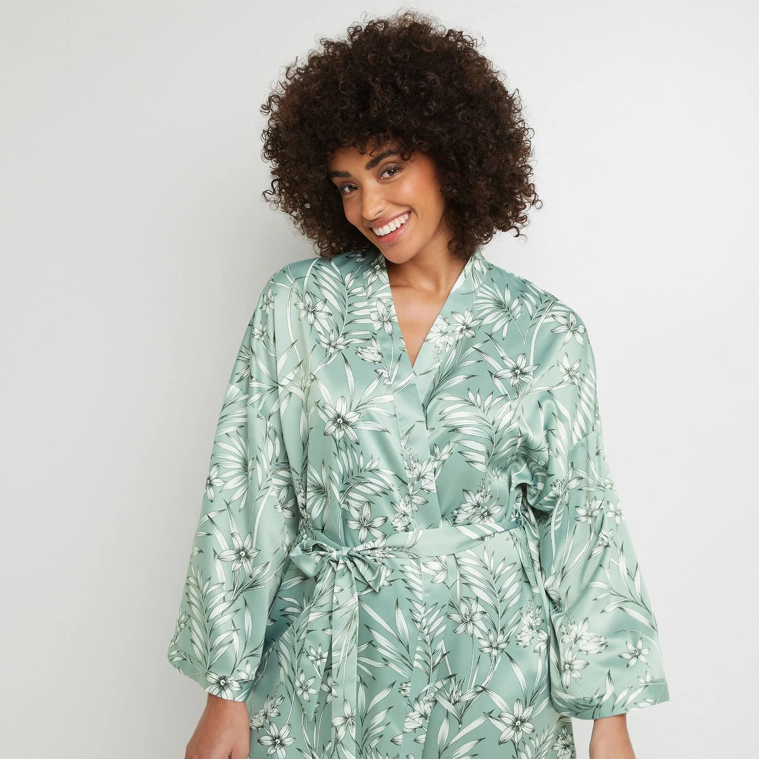 Barney DESHABILLE SATIN IMPRIMEE Vert Clair 2 Barney DESHABILLE SATIN IMPRIMEE Vert Clair – Image 2