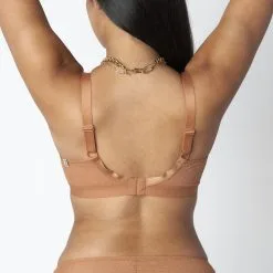 OLENA Soutien-gorge Sans Armatures CARAMEL -Culottes RougeGorge Soldes 77011700 D